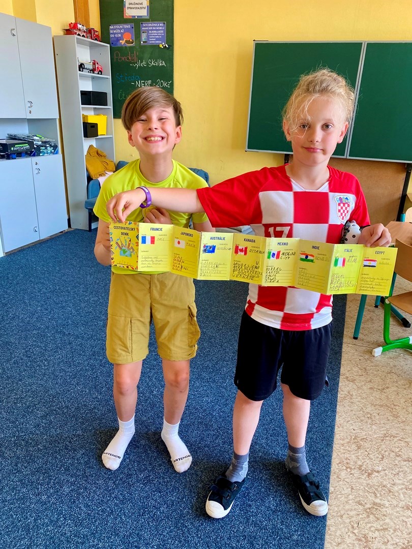 Cesta kolem světa zakončena chutným piknikem
