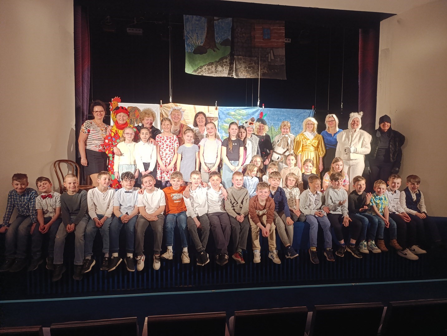 Pohádkové představení - O dvou sestrách – 3. A, 3. B